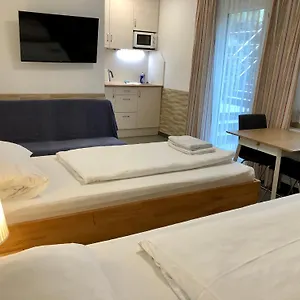 AJO Terrace Vienna Apartment